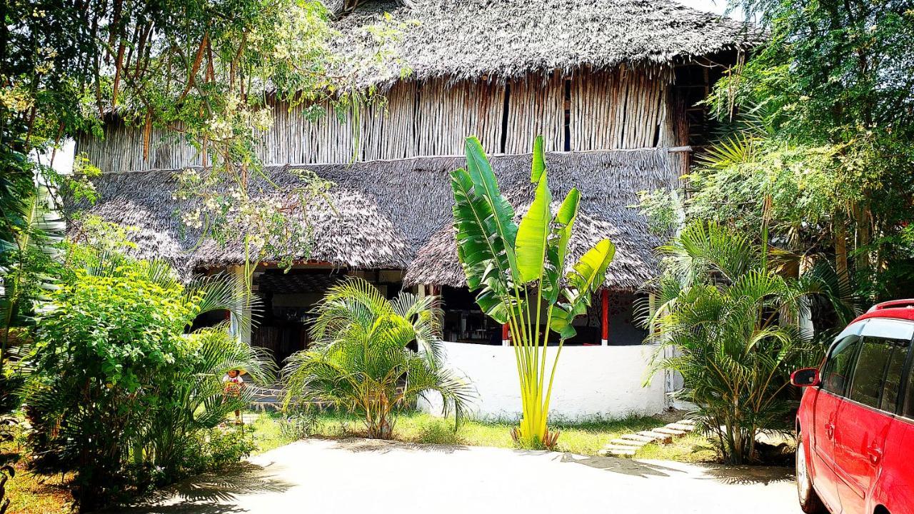 Diani Hostel Diani Beach Zewnętrze zdjęcie