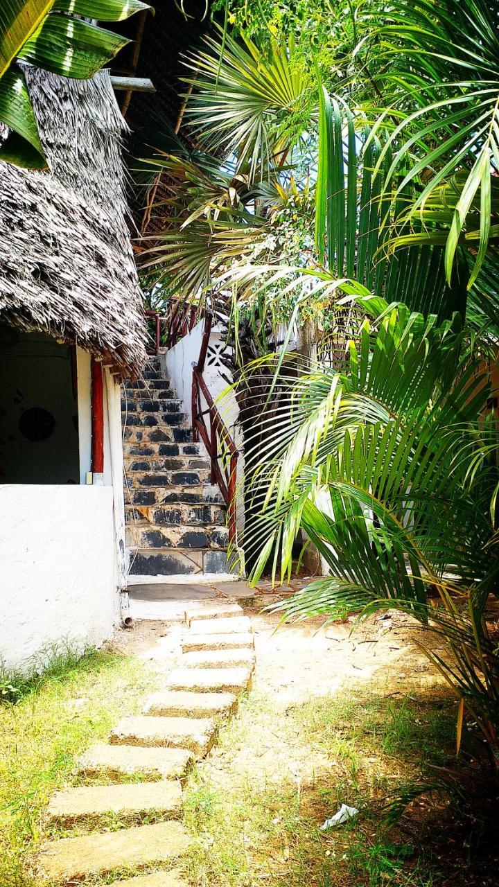 Diani Hostel Diani Beach Zewnętrze zdjęcie