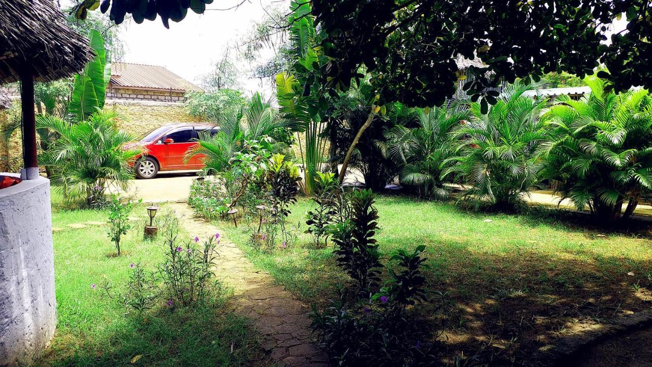 Diani Hostel Diani Beach Zewnętrze zdjęcie